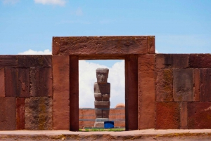 Gemeinsame Führung durch die Ruinen von Tiwanaku