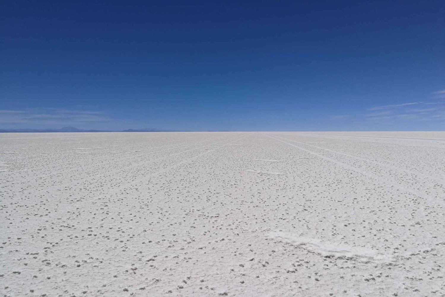 Efeito de espelho do nascer do sol à luz das estrelas