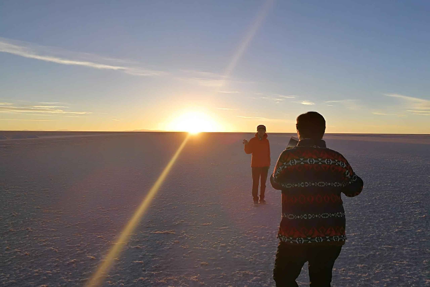 Stjärnklar natt och soluppgång i Uyuni | privat tur