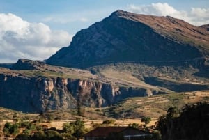 Sucre: 2 days trek in Inca Trails and the Crater de Maragua