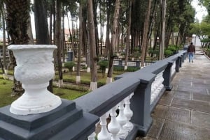 Sucre : Visite historique dans le vieux et beau cimetière