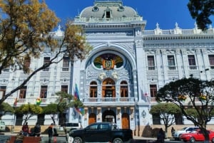 Sucre: Valkoisen kaupungin ja sen historian kävelykierros