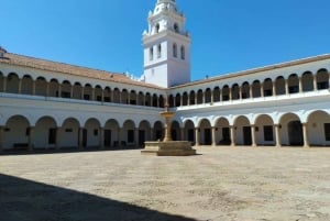 Sucre: Valkoisen kaupungin ja sen historian kävelykierros