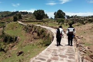 Tititcaca Cultural Route: Floating Island of the Uros and Taquile.