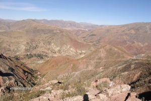 Tiwanaku ja Puma Punku lounaalla