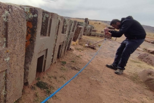 La Paz: Tiwanaku Archeological Ruins Guided Tour