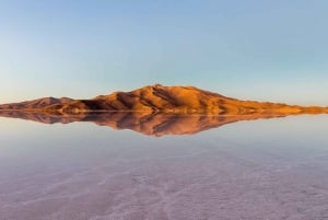 Kierros: Salar de Uyuni: Auringonnousu ja heijastukset vedessä, Salar de Uyuni