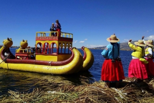 Puno: Uros en Taquile eiland met lunch per Fast Boat