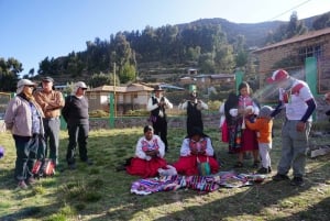 Circuit de deux jours sur le lac Titicaca avec hébergement chez l'habitant