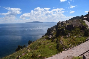 Uros og Taquile Island Bådtur fra Puno