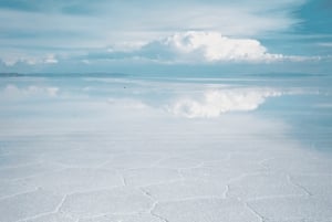 Uyuni: 2-Day Uyuni Salt Flats and Tunupa Volcano Tour