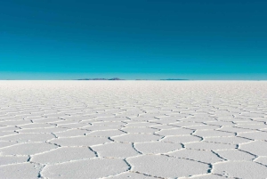 Uyuni: 3-Day Salar de Uyuni and Eduardo Avaroa Tour