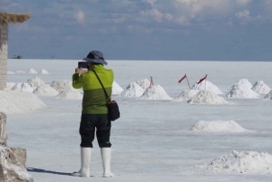 Uyuni : 3 jours d'excursion privée dans les salines d'Uyuni et la lagune colorée