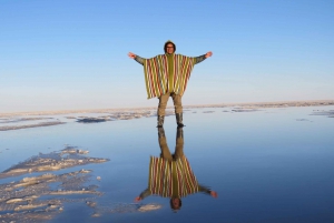 Uyuni: tour privato di 3 giorni Saline di Uyuni e laguna colorata