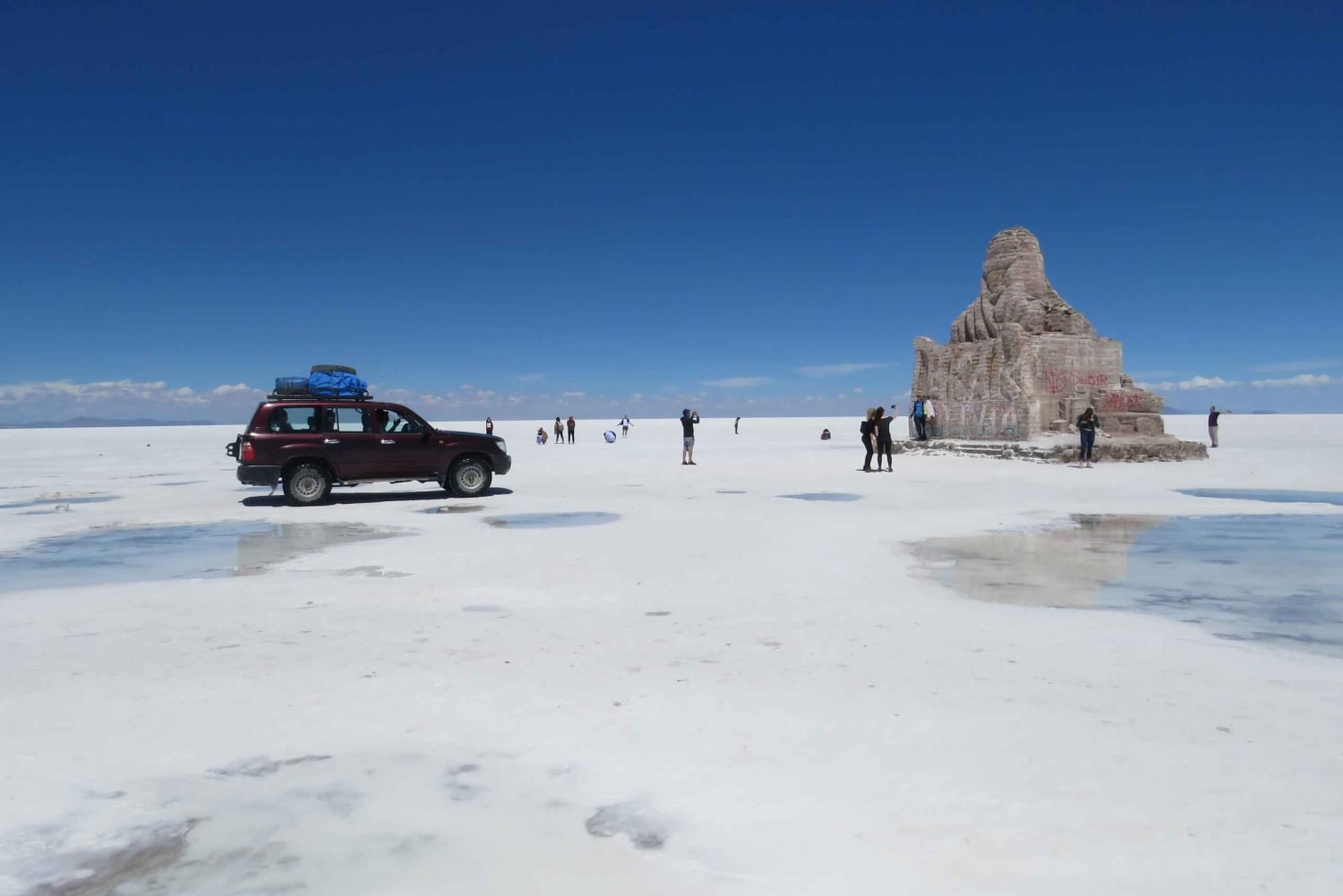 Uyuni: Heldagstur til saltslettene med hotellovernatting