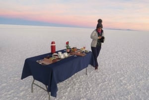 Uyuni: całodniowa wycieczka po solnych równinach z noclegiem w hotelu