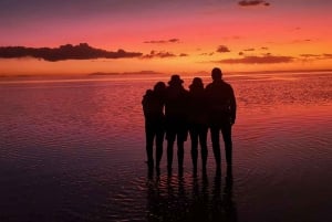 Uyuni: Full-Day Salt Flats Tour with Sunset Wine