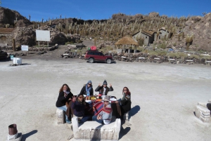 Uyuni: Full-Day Salt Flats Tour