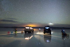 Uyuni: Stjernernes nat + solopgang i Uyunis saltsletter