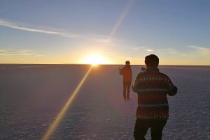 Uyuni: Night of stars + Sunrise on the Salar de Uyuni