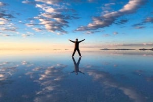 Uyuni: Noche de estrellas + Amanecer en el Salar de Uyuni