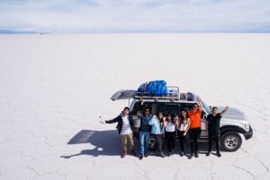 Uyuni: 1-day Uyuni Salt Flat Tour + Sunset and Lunch