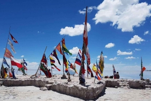 UYUNI SALT FLAT 1 TAG ABFAHRT VON UYUNI BOLIVIEN