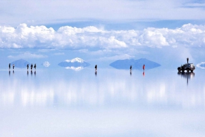 Uyuni zoutvlakte bij zonsondergang en sterrennacht | privétour |