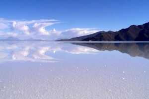 Visite privée des salines d'Uyuni depuis le Chili dans des auberges de jeunesse