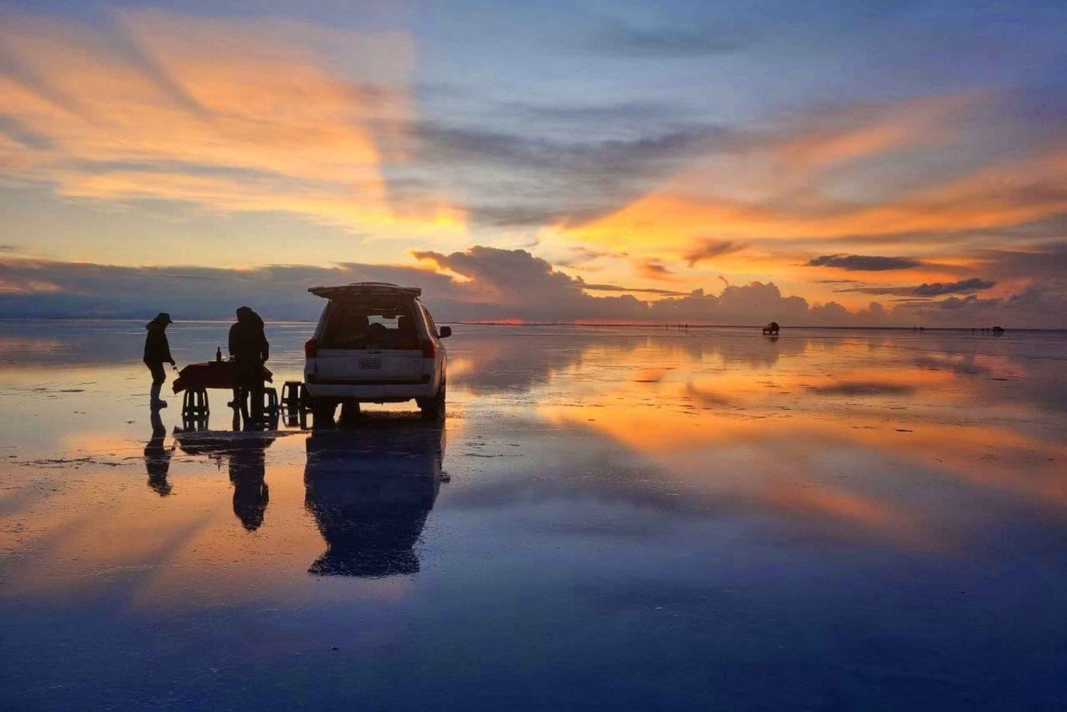 Salzsee von Uyuni und Vulkan Tunupa