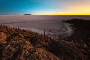 Uyuni Salt Flats 2-daagse privétour met Tunupa-vulkaan