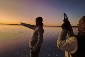 Uyuni: Salt Flats 3-Day Tour with Meals and Guide