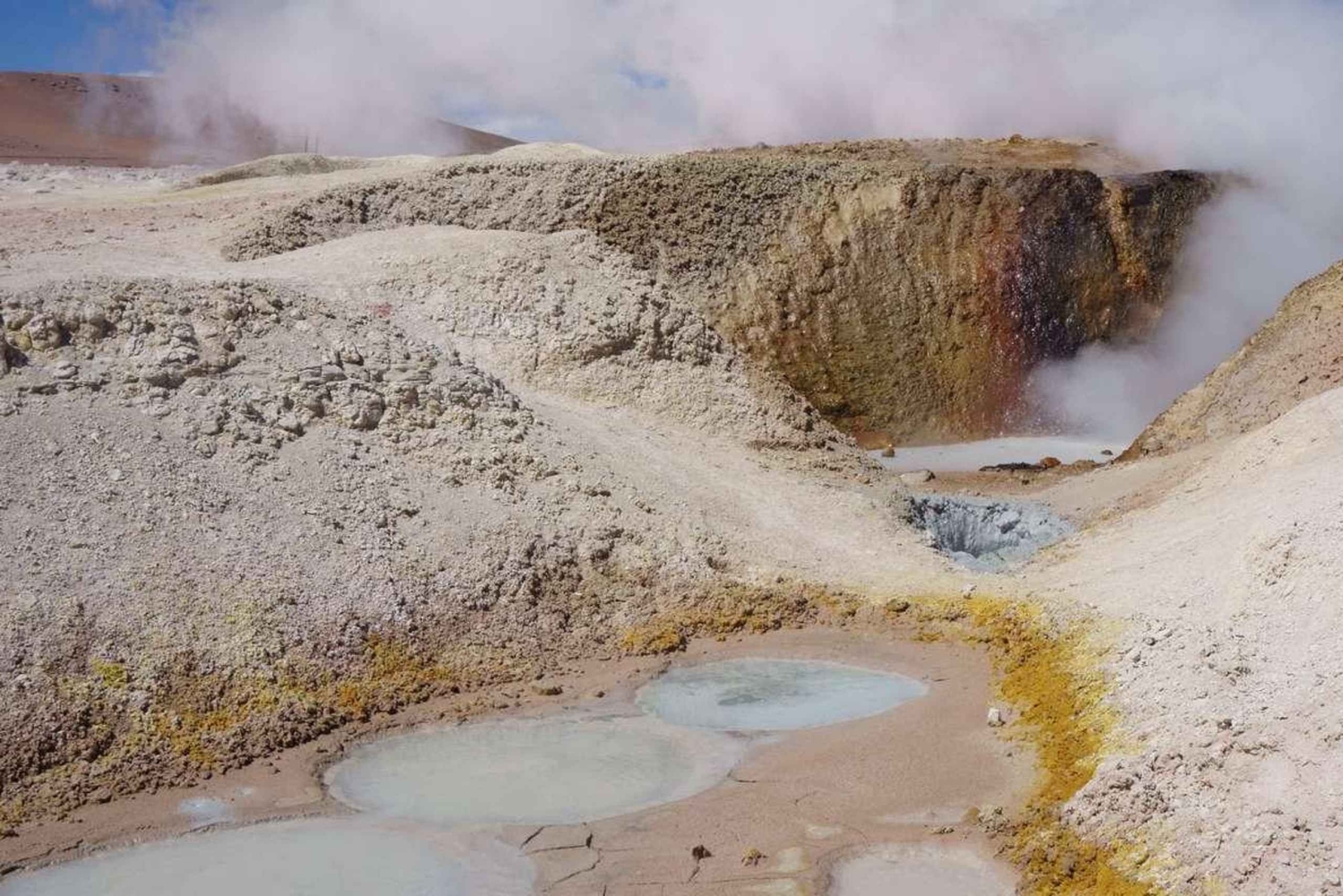 Uyuni Salt Flats and Red Lagoon 3-Days | English in Guide |