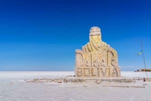 Uyuni: Guidet tur til saltslettene og solnedgang med lunsj