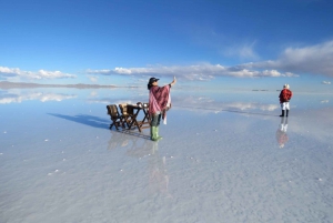 Uyuni Salt Flats. Classic Full day. Spanish driver/guide