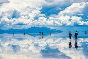 Uyuni Salt Flats Full Day with Bus Uyuni to La Paz