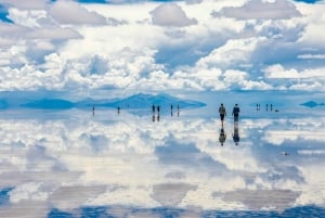 Parc de sel d'Uyuni + coucher de soleil et nuit d'étoiles | privé