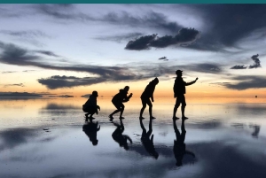 Uyuni Salt Flats + solnedgang og stjernenatt | Privat