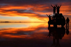 Uyuni Salt Flats: Sunset + Night Stars