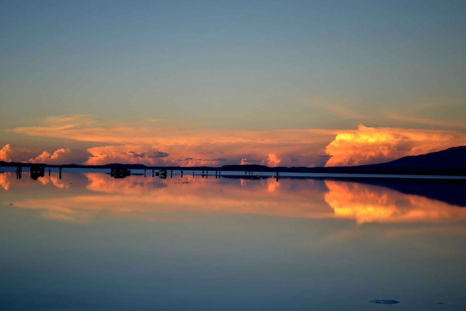 Uyuni: Stjärnskådningstur med teleskop + solnedgång