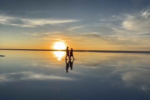 Uyuni: Tähtivalo ja auringonnousu Salt Flats Retki