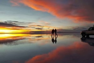 Uyuni: Zonsondergang + Sterrennacht bij de Salar de Uyuni