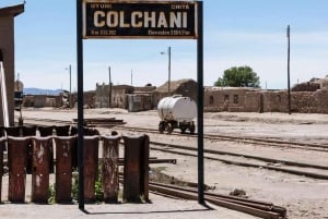 Uyuni: Train Cemetery, Colchani, and Salar de Uyuni Tour