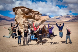 Whispers of Uyuni: En kulturell og historisk promenade