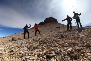 Zapaleri, un volcán con tres bordes