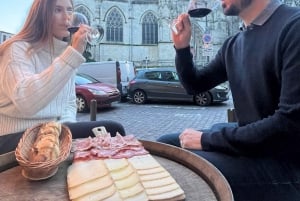 Blind Tasting: 5 Bordeaux Natural Wine + Cheese experience