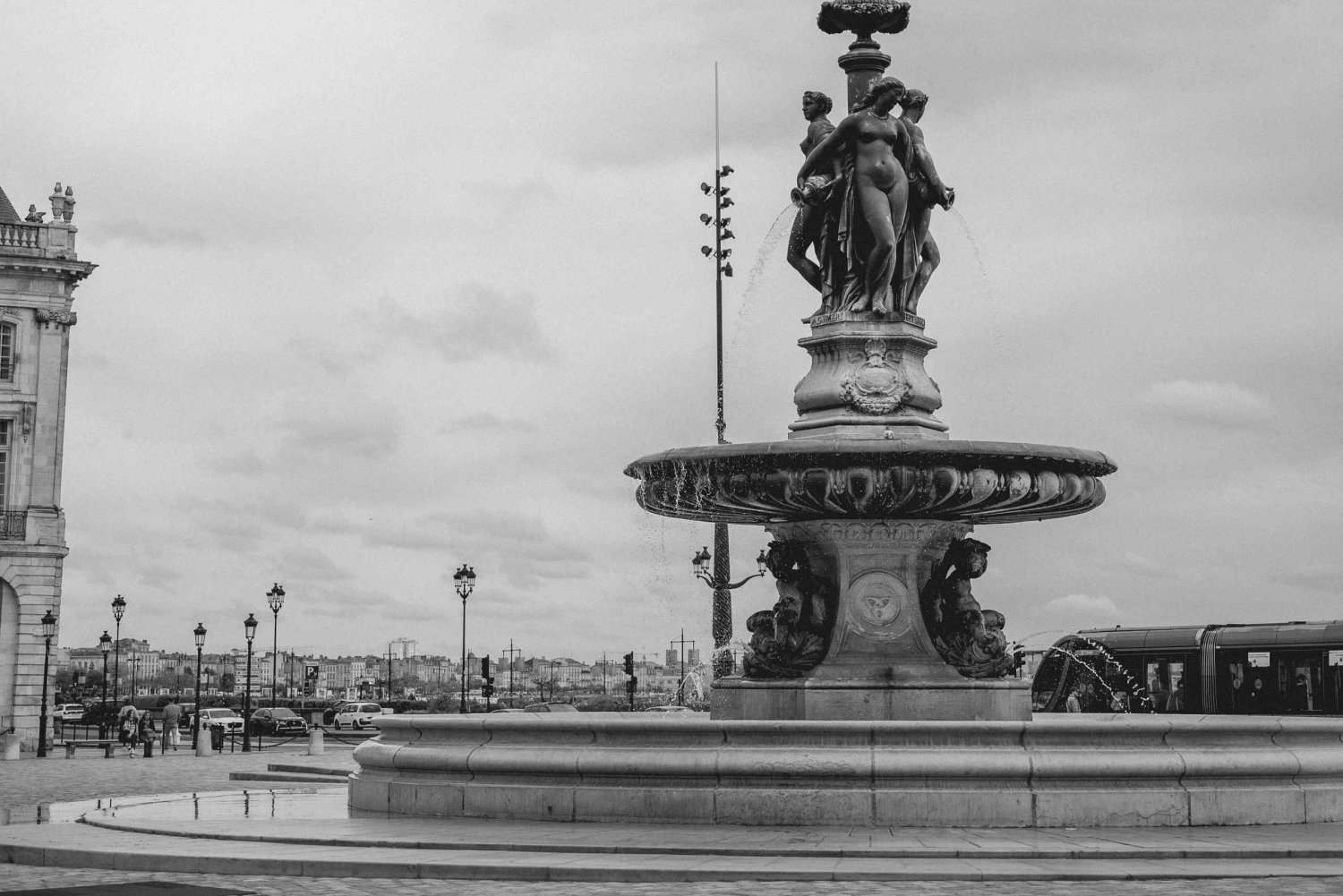 Bordeaux: tour a piedi di 1 ora e 30 minuti per scoprire i punti di riferimento storici
