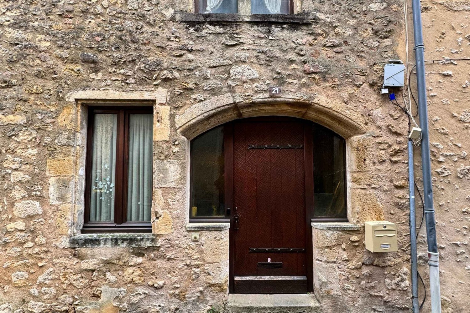 Bordeaux Backcountry E-Bike Tour with Lunch & Wine Tasting