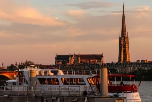 Bordeaux: Brunch and Cruise Aboard Yacht de Bordeaux
