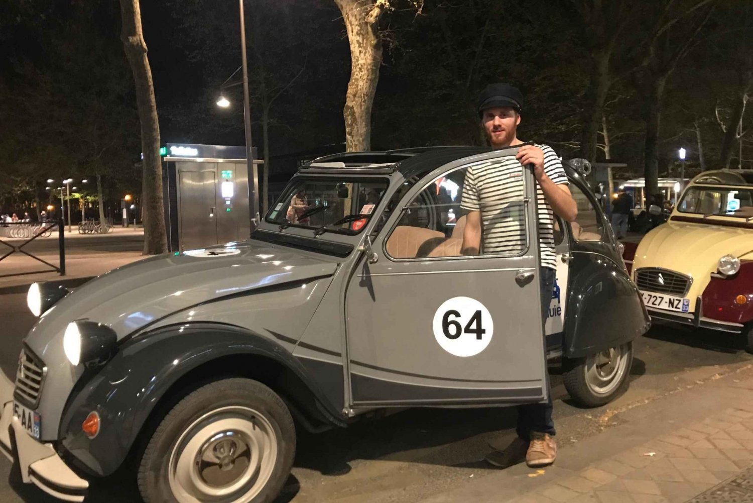 Bordeaux by Night: Private Tour in a Citroën 2CV